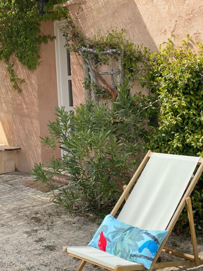 La Belle Etoile Chambres Roaix エクステリア 写真