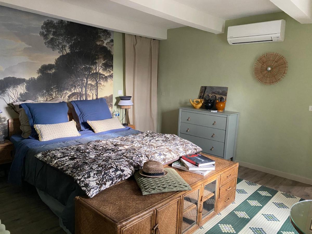 La Belle Etoile Chambres Roaix エクステリア 写真
